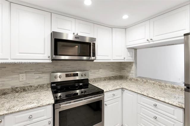 9430 Live Oak Pl # 407, Davie FL 33324 - Davie, FL - Photo 4