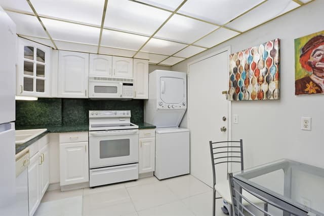 2000 S Ocean Boulevard # 2L, Pompano Beach FL 33062 - Pompano Beach, FL - Photo 3