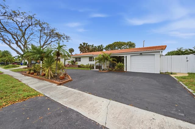 2120 NE 62nd Court, Fort Lauderdale FL 33308 - Fort Lauderdale, FL - Photo 7