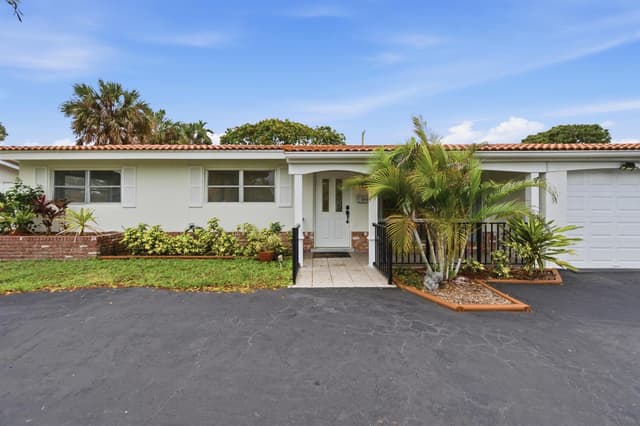 2120 NE 62nd Court, Fort Lauderdale FL 33308 - Fort Lauderdale, FL - Photo 3