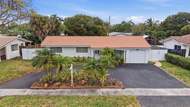 2120 NE 62nd Court, Fort Lauderdale FL 33308 - Fort Lauderdale, FL - Photo 5