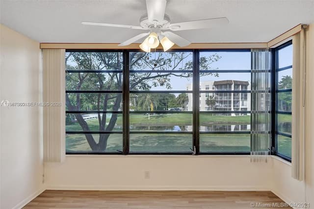 1715 Whitehall Dr # 202, Davie FL 33324 - Davie, FL - Photo 2