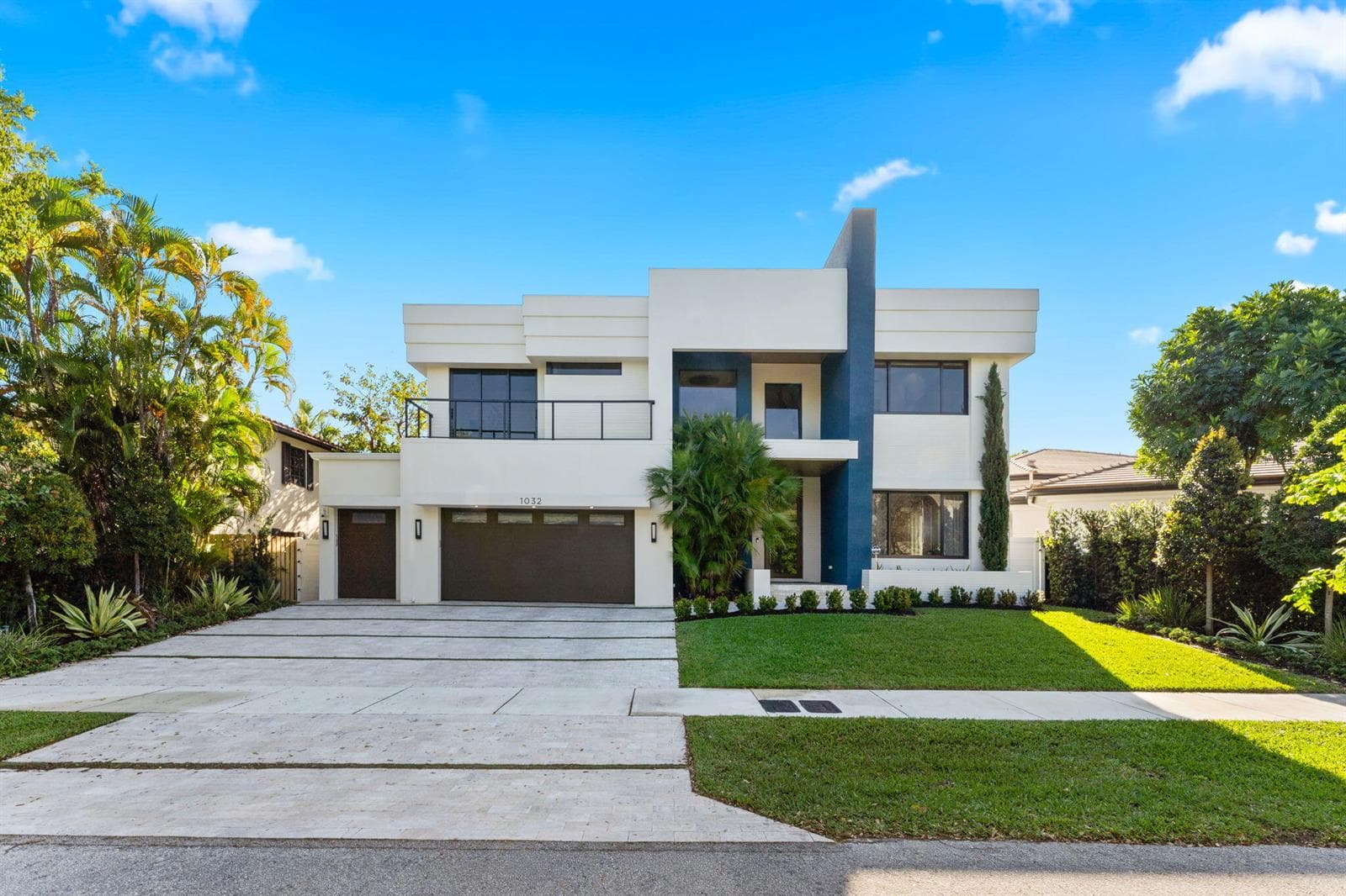 1032 SE 12th Way, Fort Lauderdale FL 33316