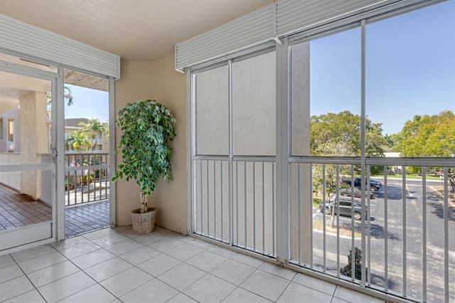7552 Trent Drive # 301, Tamarac FL 33321 - Tamarac, FL - Photo 4
