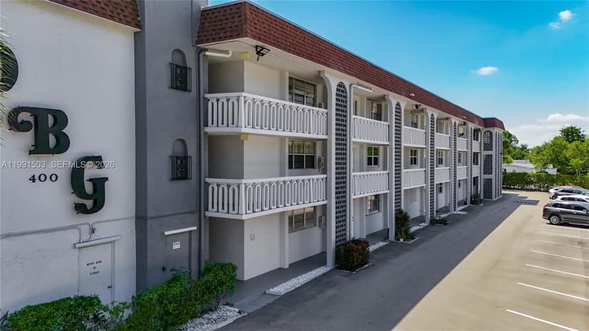 400 SE 10th St # 218, Deerfield Beach FL 33441