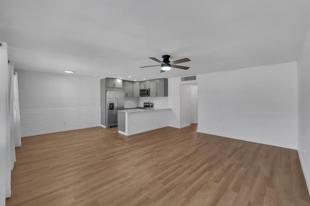 5203 NE 24th Terrace # B207, Fort Lauderdale FL 33308 - Fort Lauderdale, FL - Photo 2