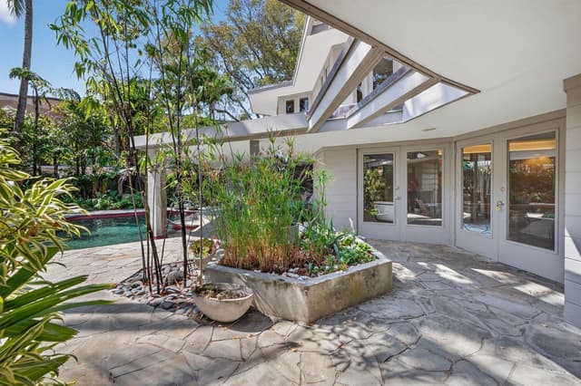 2040 Coral Reef Drive, Lauderdale By The Sea FL 33062 - Lauderdale By The Sea, FL - Photo 3