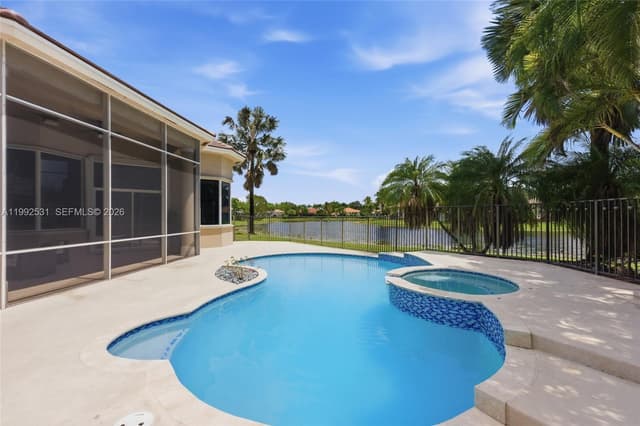 2488 Provence Cir, Weston FL 33327 - Weston, FL - Photo 5