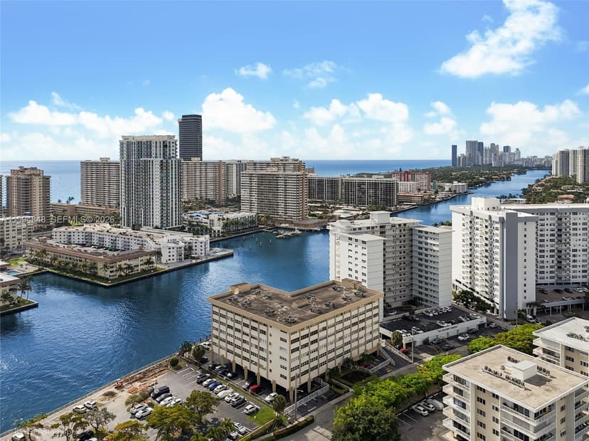 111 Golden Isles Dr # G4, Hallandale Beach FL 33009