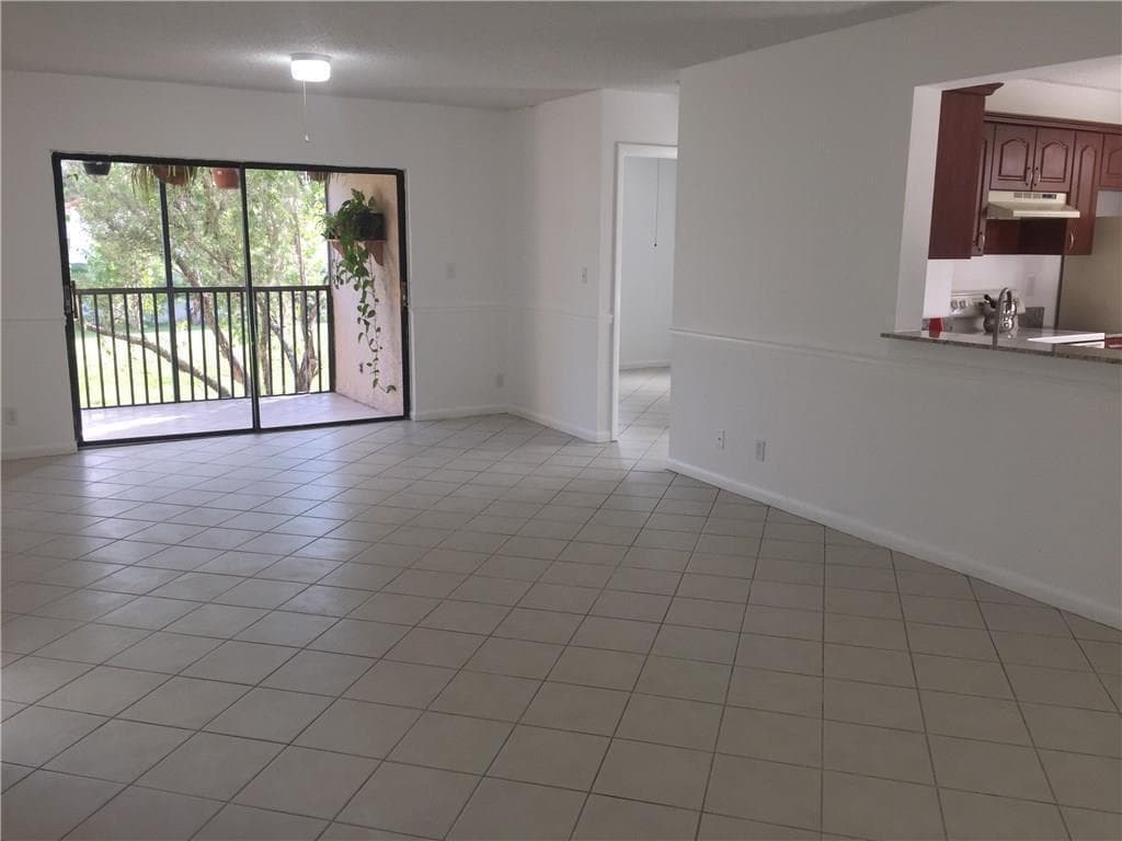 12276 Royal Palm Boulevard # 7, Coral Springs FL 33065 - Coral Springs, FL - Photo 1