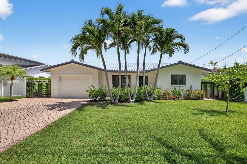 2481 SE 15th St, Pompano Beach FL 33062