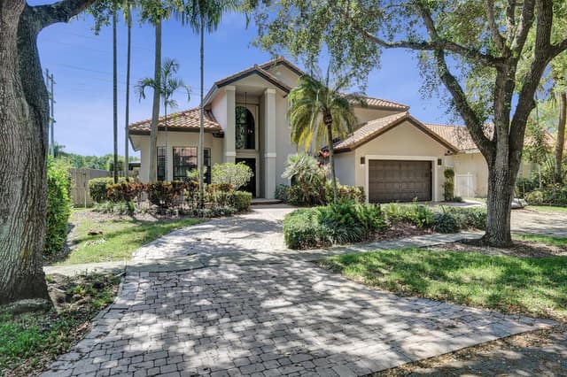 10650 Paris Street, Cooper City FL 33026 - Cooper City, FL - Photo 2
