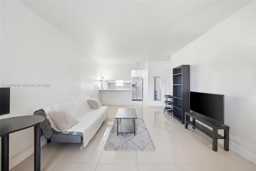 1100 NE 9th Ave # 105, Fort Lauderdale FL 33304