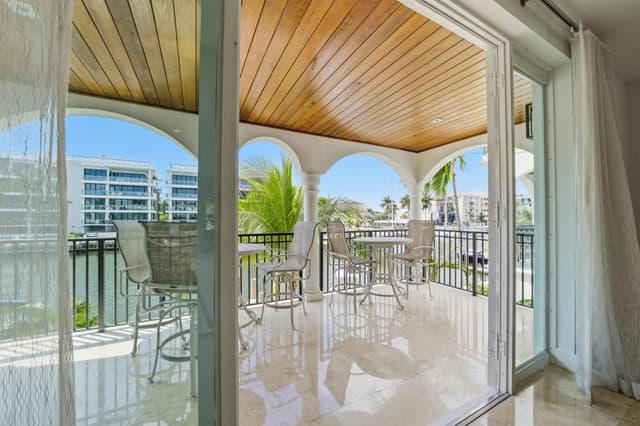 69 Isle Of Venice Drive, Fort Lauderdale FL 33301 - Fort Lauderdale, FL - Photo 6