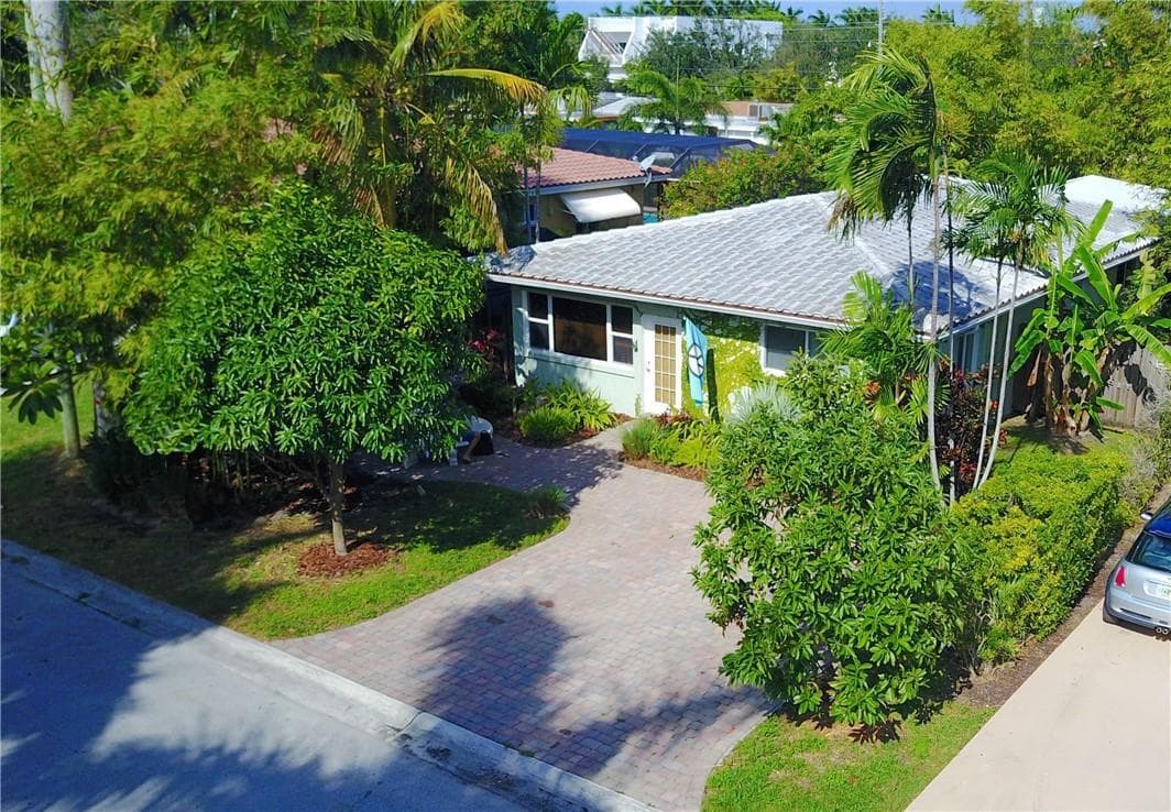 1031 Lincoln Street, Hollywood FL 33019 - Hollywood, FL - Photo 1