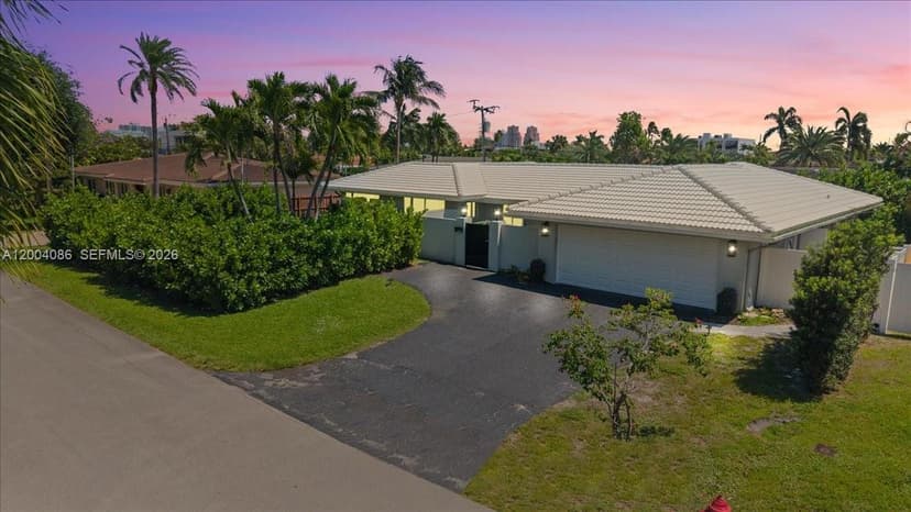 2632 NE 35th St, Fort Lauderdale FL 33306