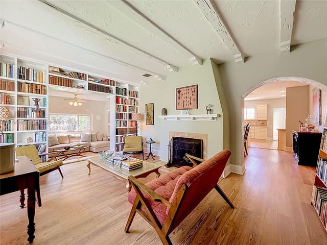 1029 Harrison St, Hollywood FL 33019 - Hollywood, FL - Photo 2