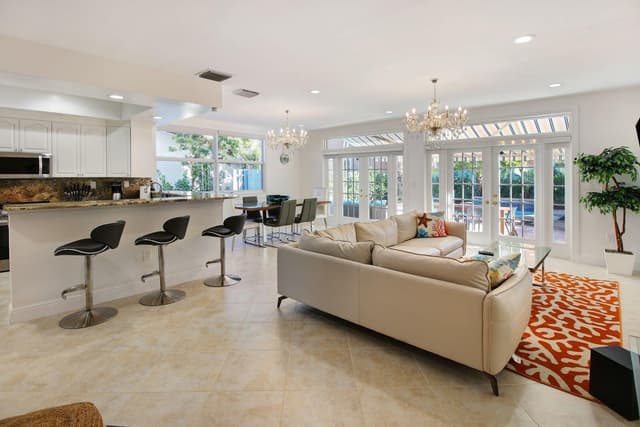 218 Pine Avenue, Lauderdale By The Sea FL 33308 - Lauderdale By The Sea, FL - Photo 6