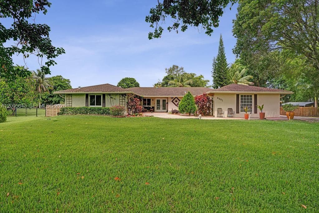 4981 SW 186th Ave, Southwest Ranches FL 33332