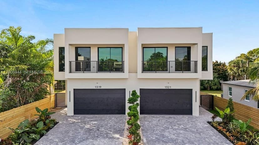 1321 NE 13th Ave, Fort Lauderdale FL 33304