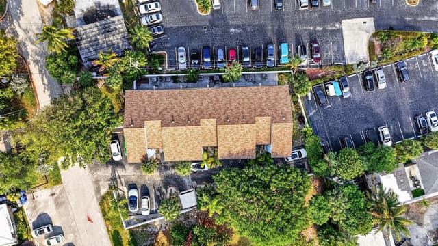 3250 NE 12th Street NE # 6, Pompano Beach FL 33062 - Pompano Beach, FL - Photo 2