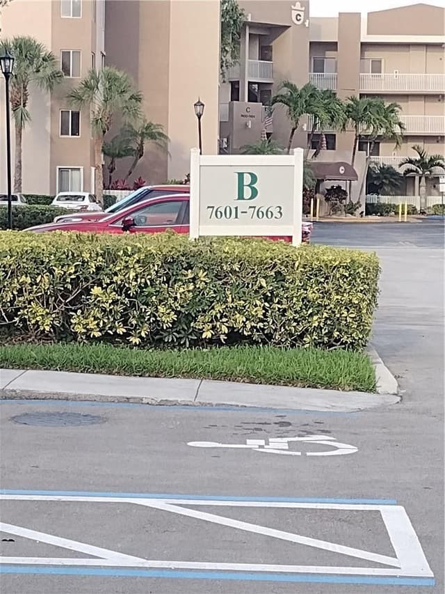 7621 Trent Drive # 111, Tamarac FL 33321 - Tamarac, FL - Photo 2