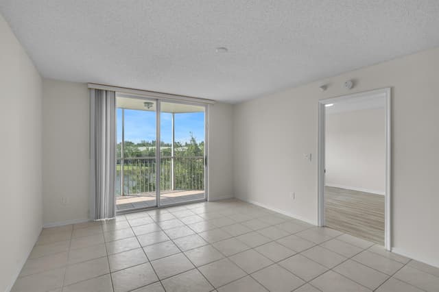 7763 Southampton Terrace # 405, Tamarac FL 33321 - Tamarac, FL - Photo 7