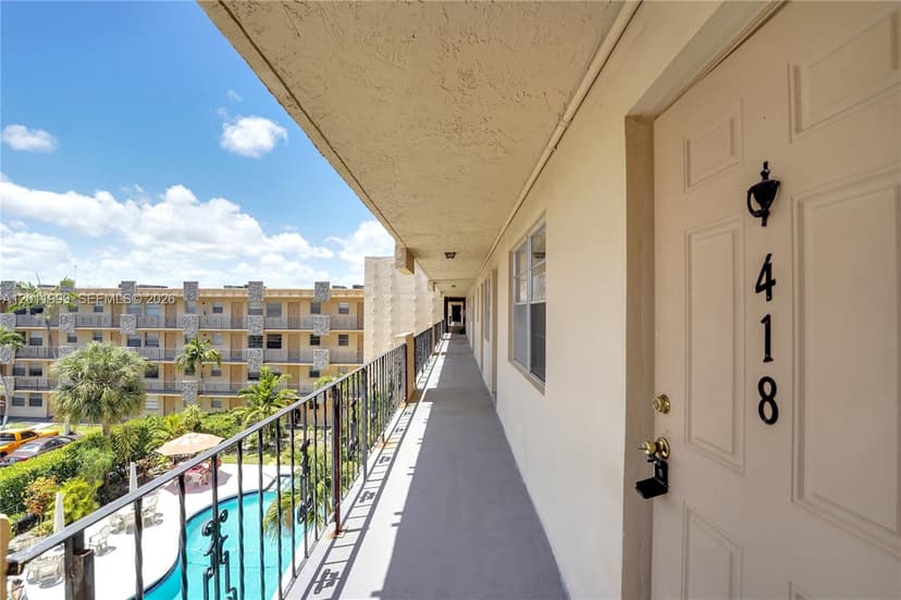 2145 Pierce Street # 418, Hollywood FL 33020