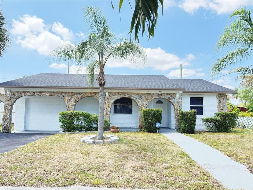 400 SW 14th St, Deerfield Beach FL 33441