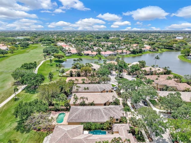 2468 Bay Isle Court, Weston FL 33327 - Weston, FL - Photo 7