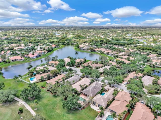 2468 Bay Isle Court, Weston FL 33327 - Weston, FL - Photo 5