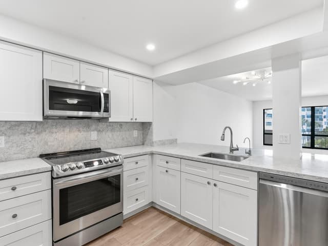 5000 N Ocean Boulevard # 306, Lauderdale By The Sea FL 33308 - Lauderdale By The Sea, FL - Photo 3