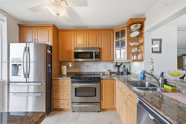 521 N Riverside Dr # 606, Pompano Beach FL 33062 - Pompano Beach, FL - Photo 3