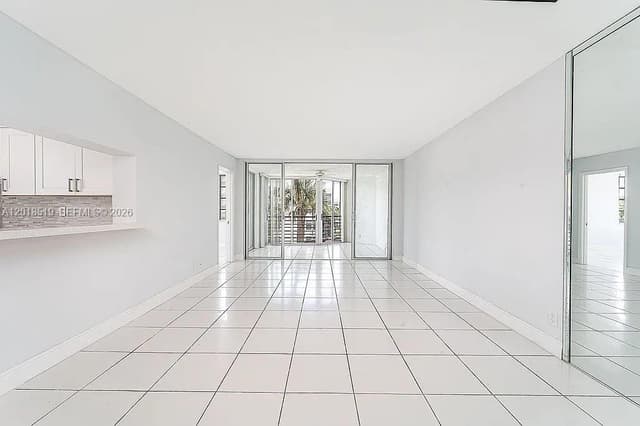 1931 Sabal Palm Dr # 301, Davie FL 33324 - Davie, FL - Photo 4