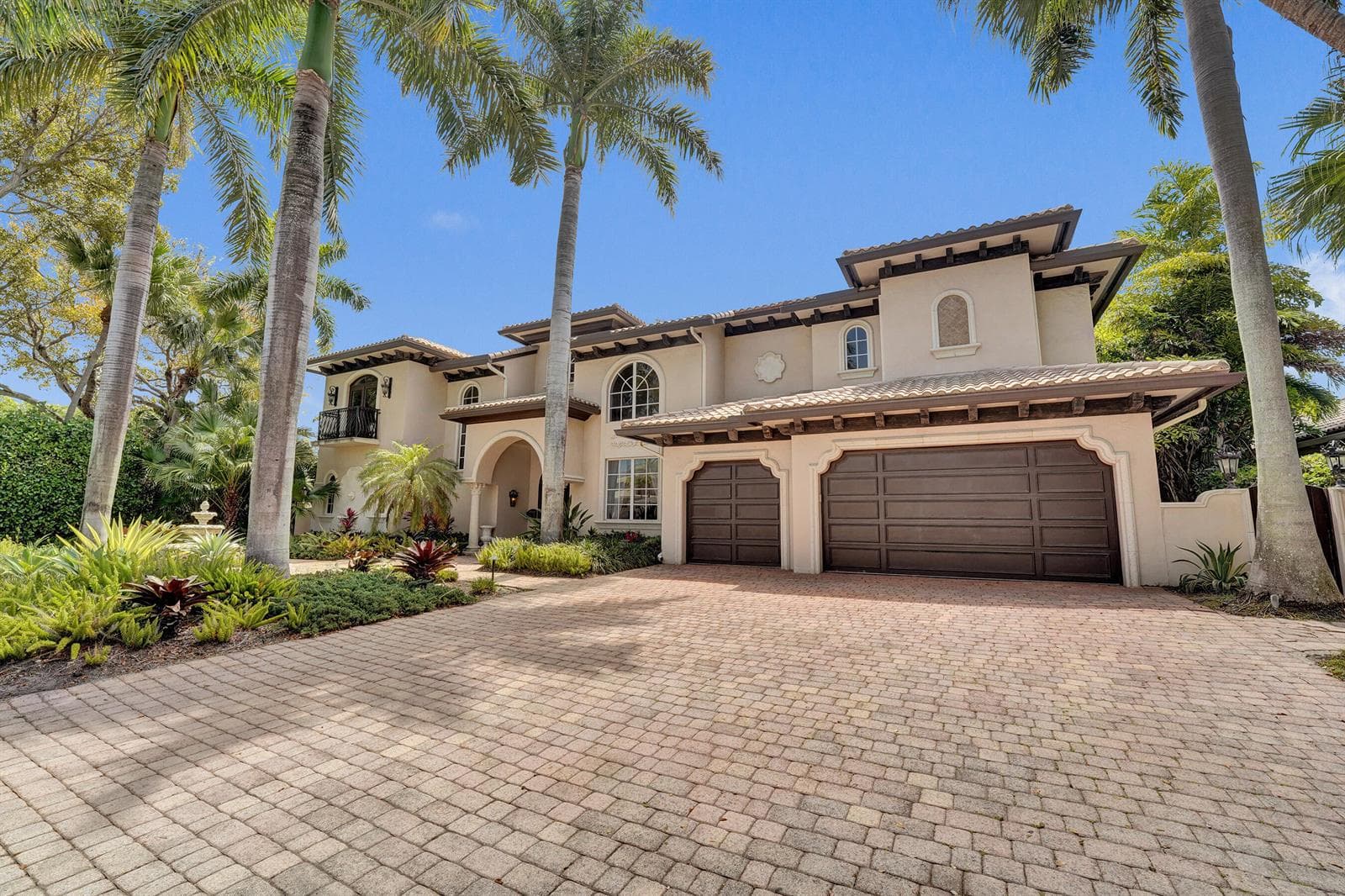 1212 E Lake Drive, Fort Lauderdale FL 33316 - Fort Lauderdale, FL - Photo 1