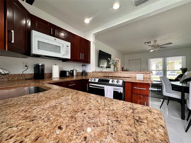 5411 NE 22nd Terrace, Fort Lauderdale FL 33308 - Fort Lauderdale, FL - Photo 4