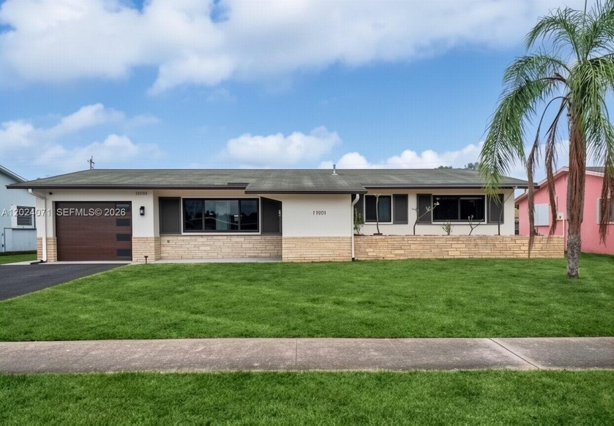 11901 NW 23rd St, Pembroke Pines FL 33026 - Pembroke Pines, FL - Photo 1