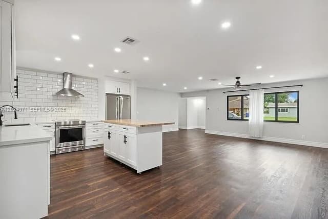11901 NW 23rd St, Pembroke Pines FL 33026 - Pembroke Pines, FL - Photo 4