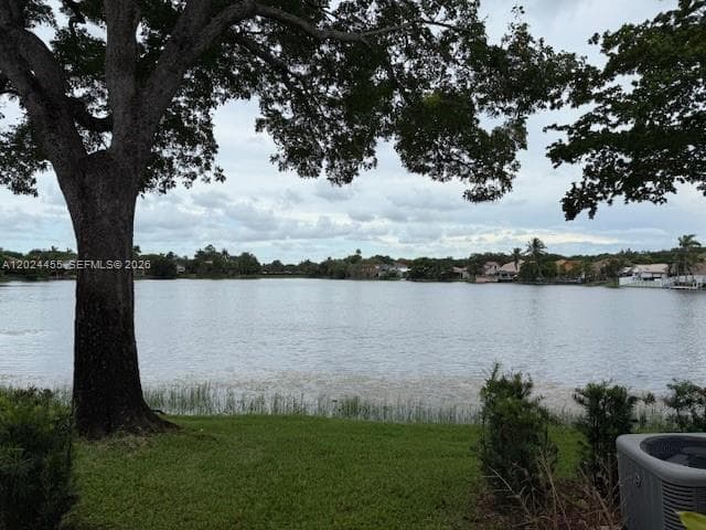 2856 Cambridge Ln, Cooper City FL 33026 - Cooper City, FL - Photo 2