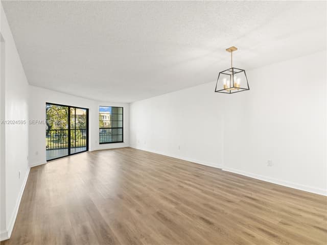 7547 Fairfax Dr # 210, Tamarac FL 33321 - Tamarac, FL - Photo 2