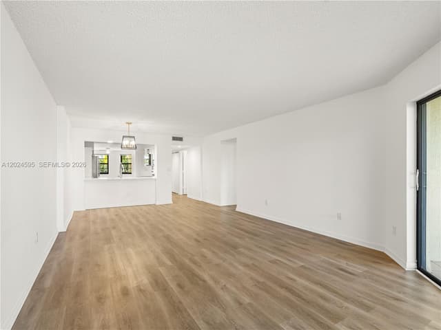7547 Fairfax Dr # 210, Tamarac FL 33321 - Tamarac, FL - Photo 3
