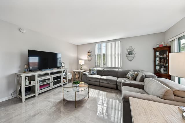 6000 NE 22nd Way # 3a, Fort Lauderdale FL 33308 - Fort Lauderdale, FL - Photo 2