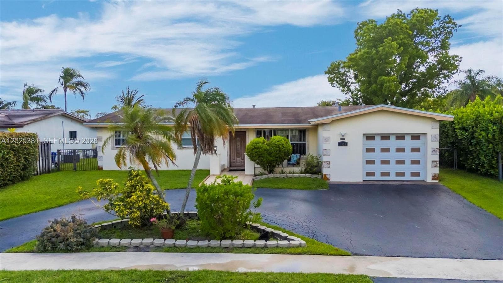 1620 NW 122nd Ave, Pembroke Pines FL 33026