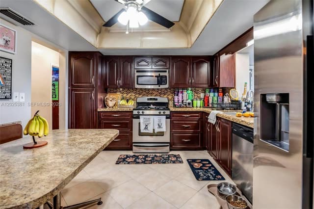 1620 NW 122nd Ave, Pembroke Pines FL 33026 - Pembroke Pines, FL - Photo 4