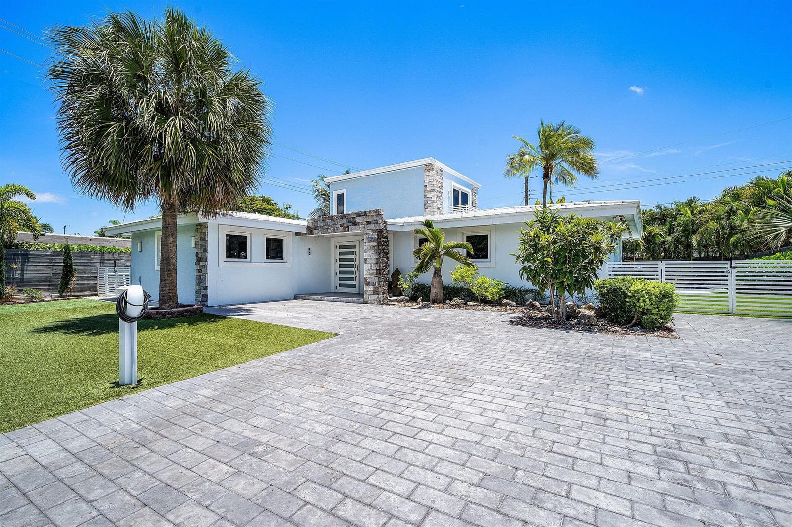 5920 NE 21st Road, Fort Lauderdale FL 33308 - Fort Lauderdale, FL - Photo 1
