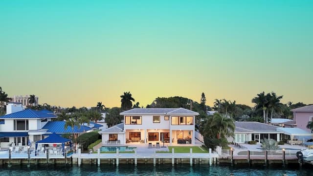 4555 W Tradewinds Avenue, Lauderdale By The Sea FL 33308 - Lauderdale By The Sea, FL - Photo 4
