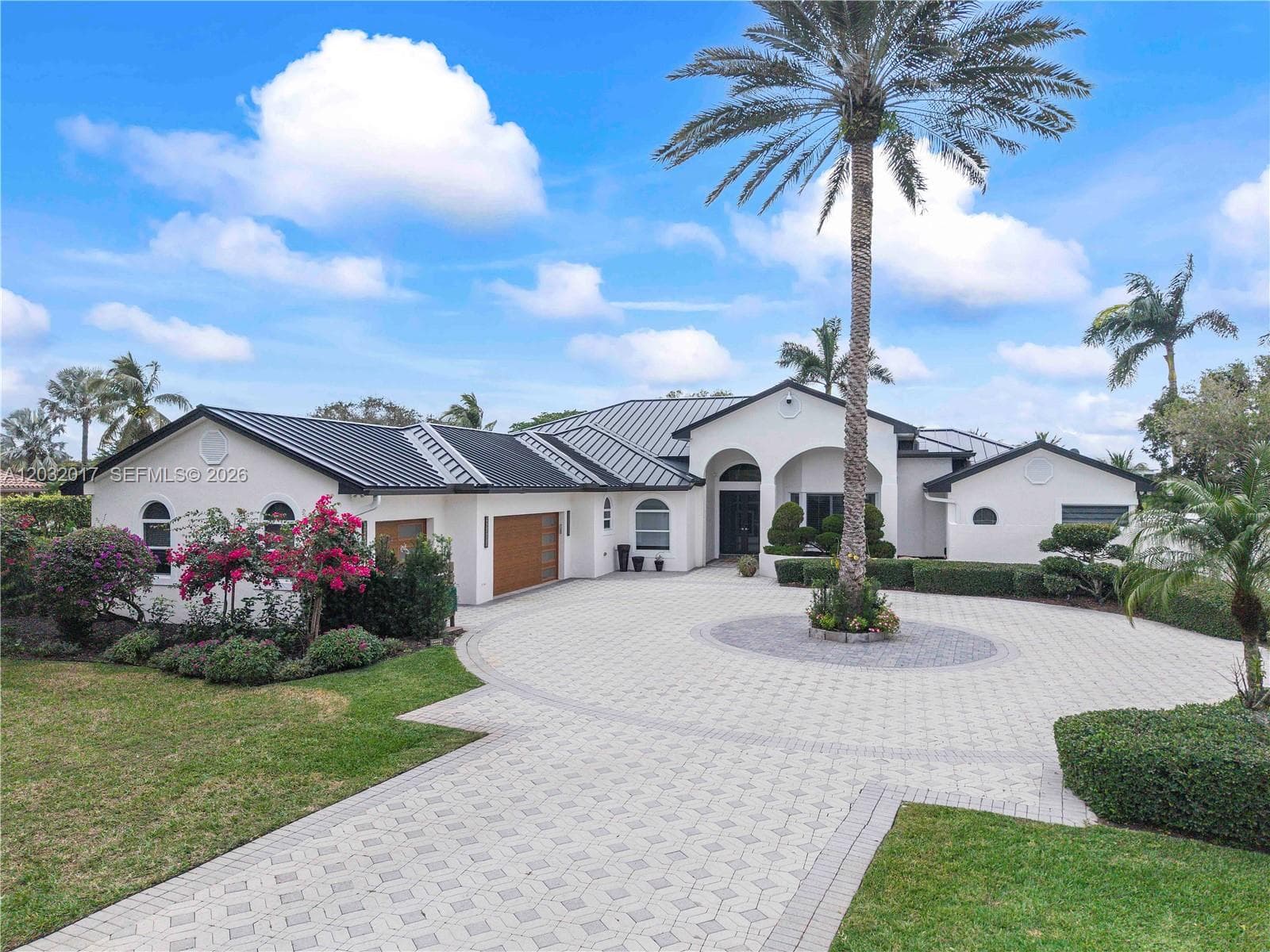 2235 SW 105th Ter, Davie FL 33324 - Davie, FL - Photo 1