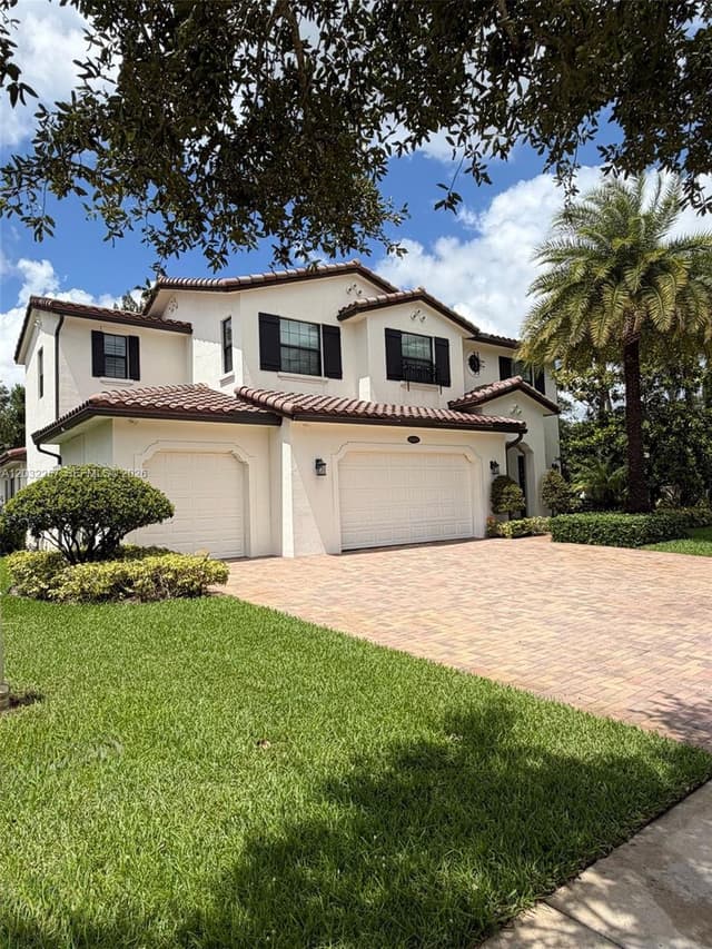 10609 SW 55th St, Cooper City FL 33328 - Cooper City, FL - Photo 2