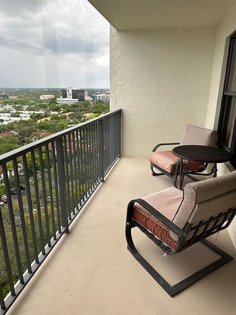 3200 Port Royale Drive N # 2004, Fort Lauderdale FL 33308