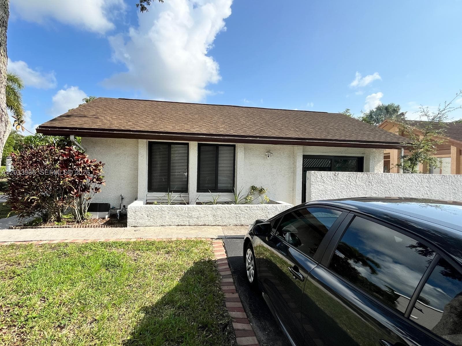 3931 SW 84th Ter, Davie FL 33328